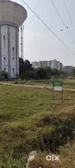 205 gaj east facing plot just 32500 per gaj pice negotiable