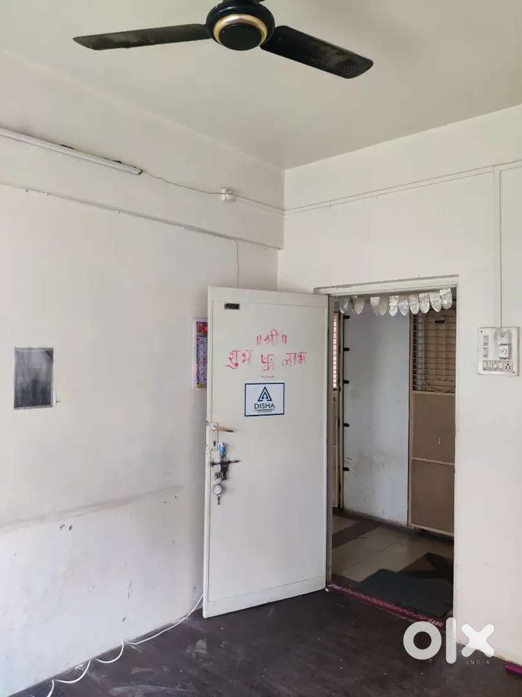 Commercial Building With Public and Private Parking