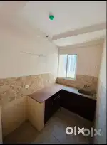 Golf home 2+study row unfurnished flat