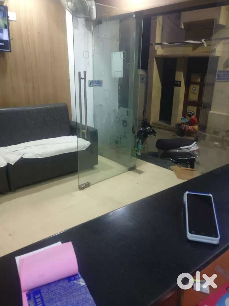 Room cleaners with stay