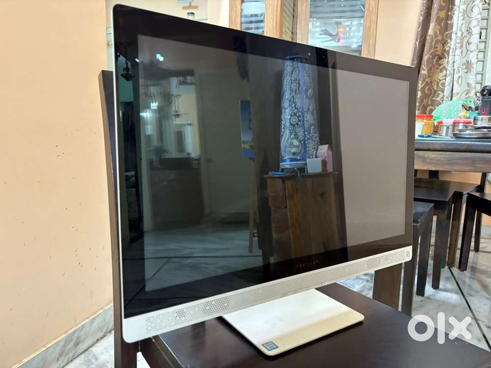 Hp Pavillion All in One Desktop Computer(Great Condition)