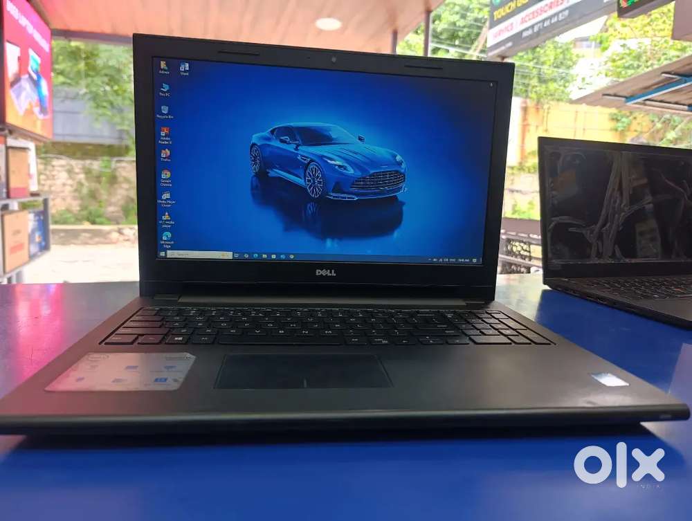 Dell Inspiron laptop only 9000
