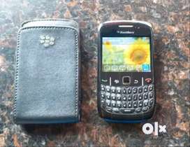 Blackberry CURVE 8520 with Original Battery-Cover for SALE !!!