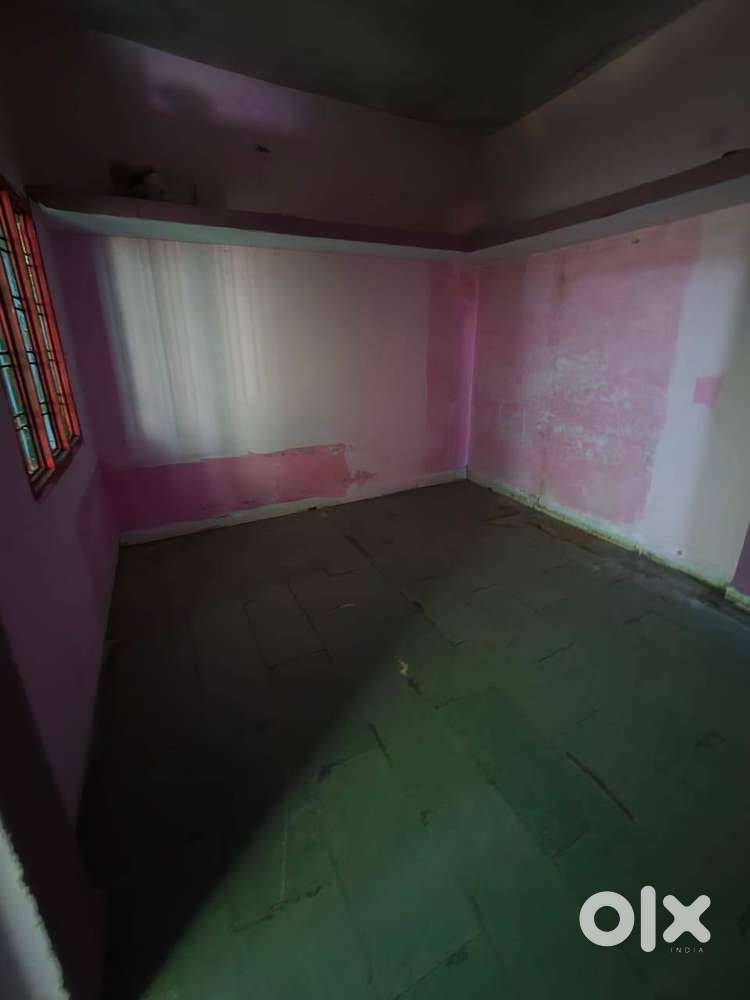 fully independent 1BHK house with open terrace for girls and family