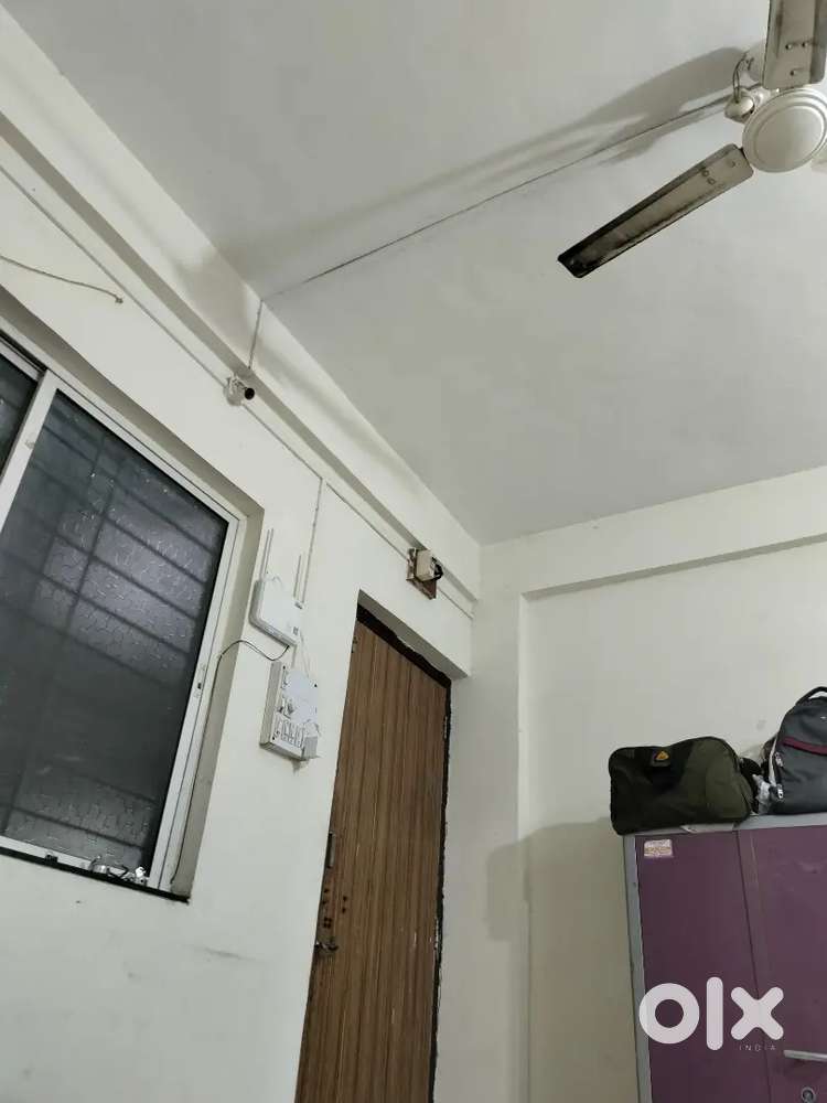 2 female Flatmate required in 1 rk