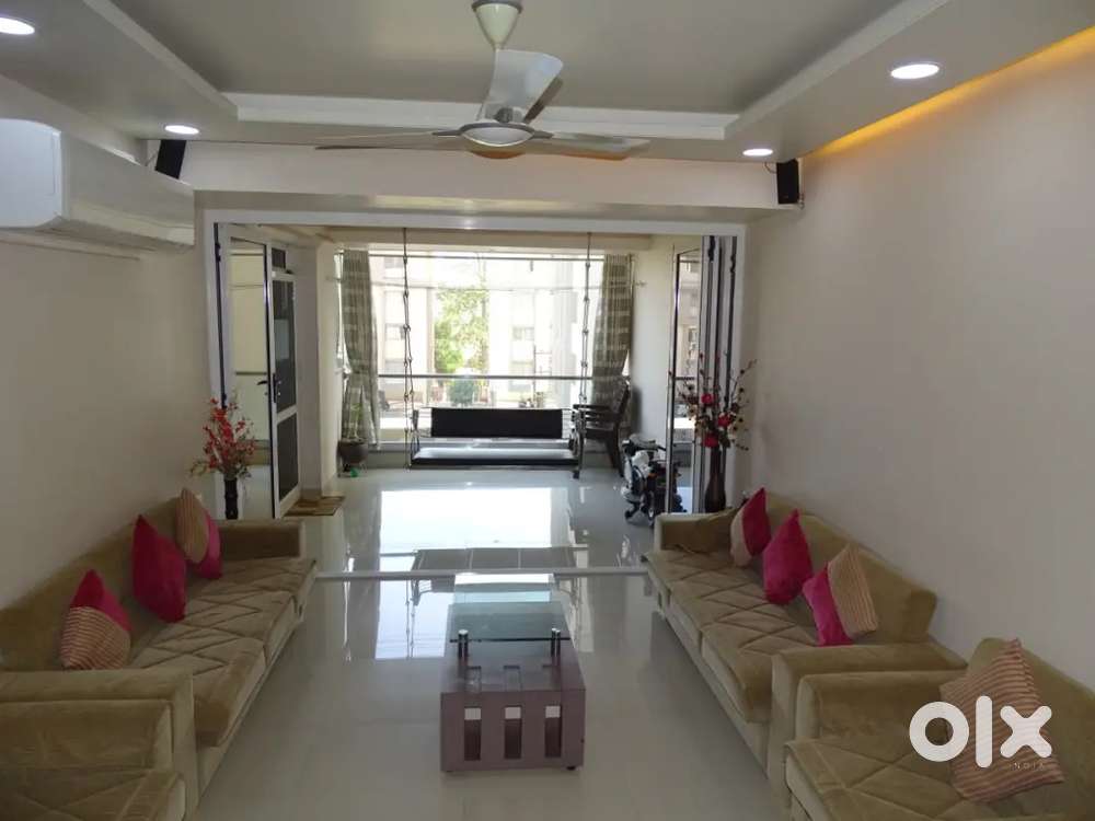 3 bhk full furnished flat on rent in best location nana mava road