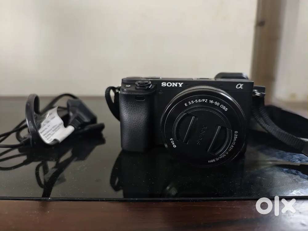 Sony Alpha ILCE 6400L