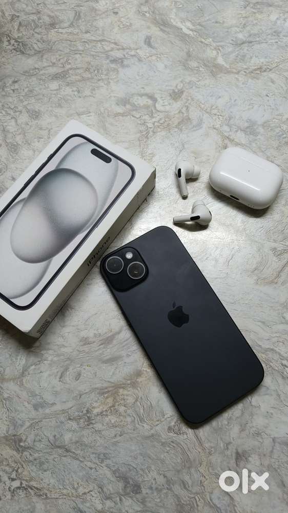 Apple iPhone 15 (128 GB) - Black