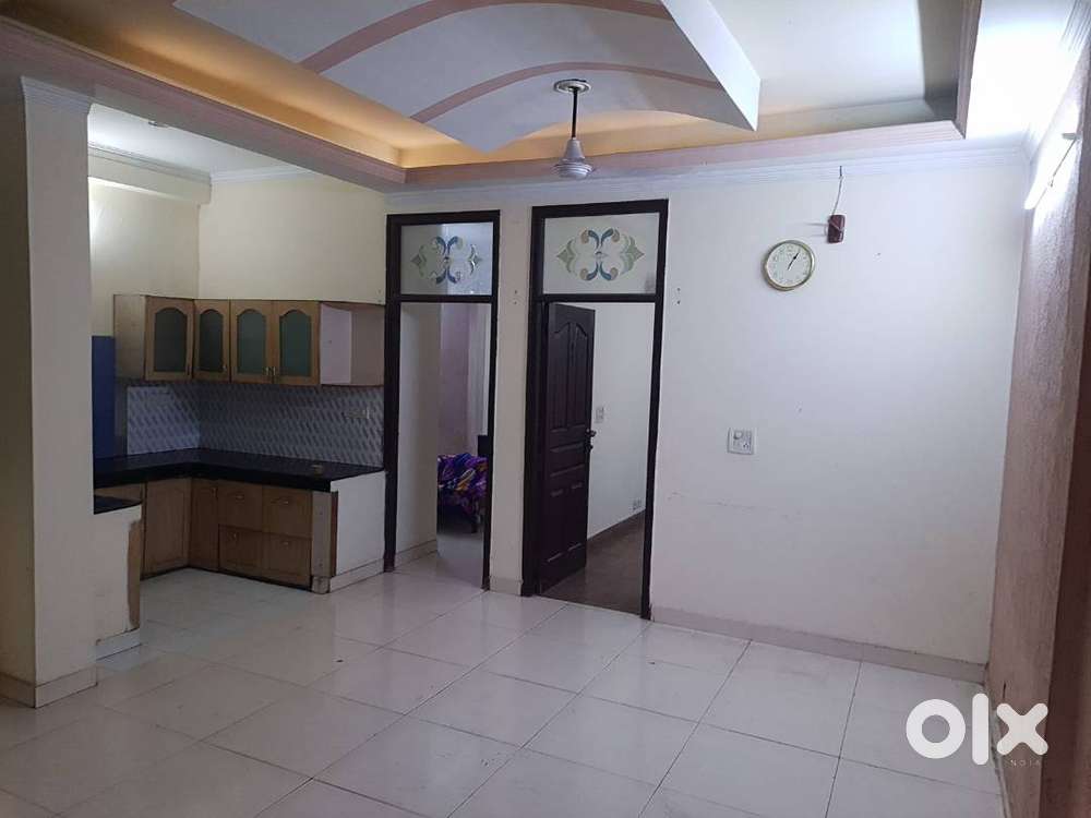 3 BHK with 2 Double bed Semi Furnished Flat Available for Rent