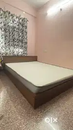 Urgent Sale – Queen Bed + Mattress @ ₹12,000