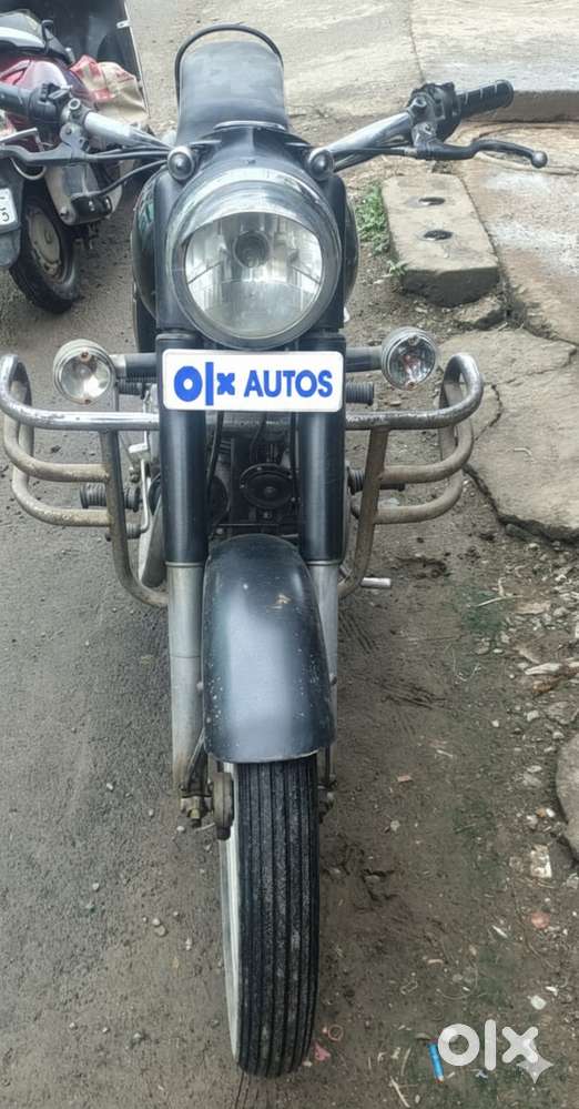 Royal Enfield Bullet 350 - Battle Green