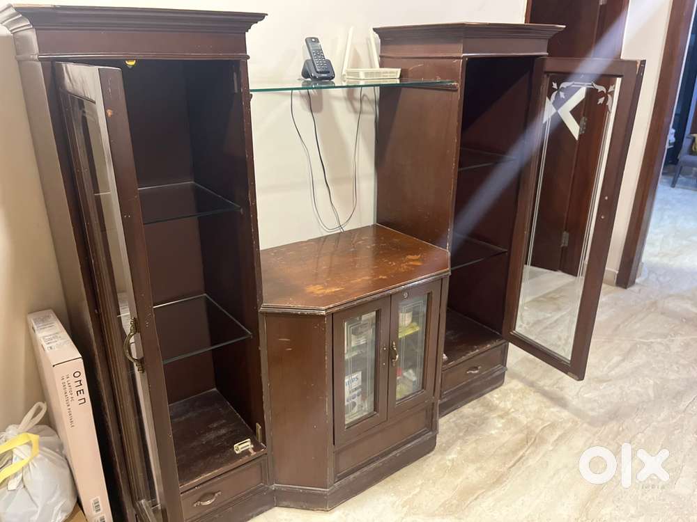 Display Cabinet