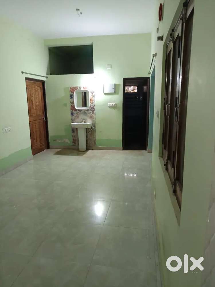 2 and 1 bhk available