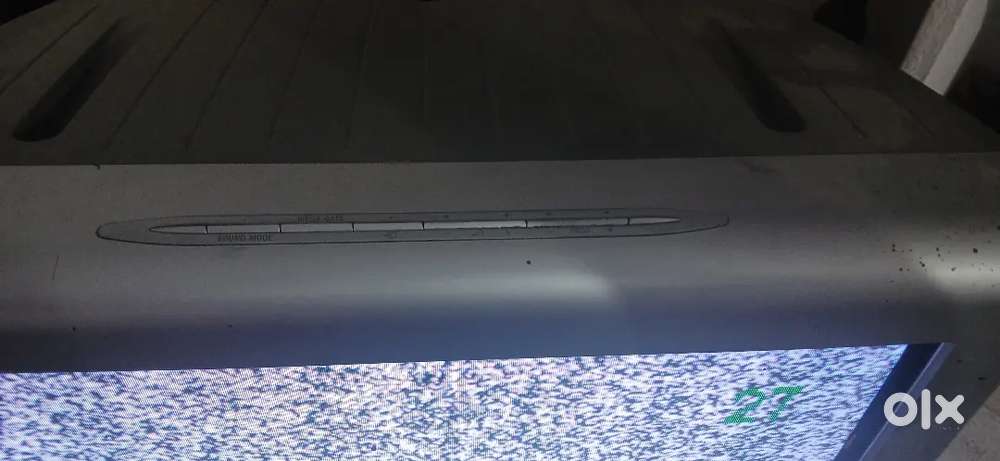 CRT COLOUR TV WORKING CONDITION