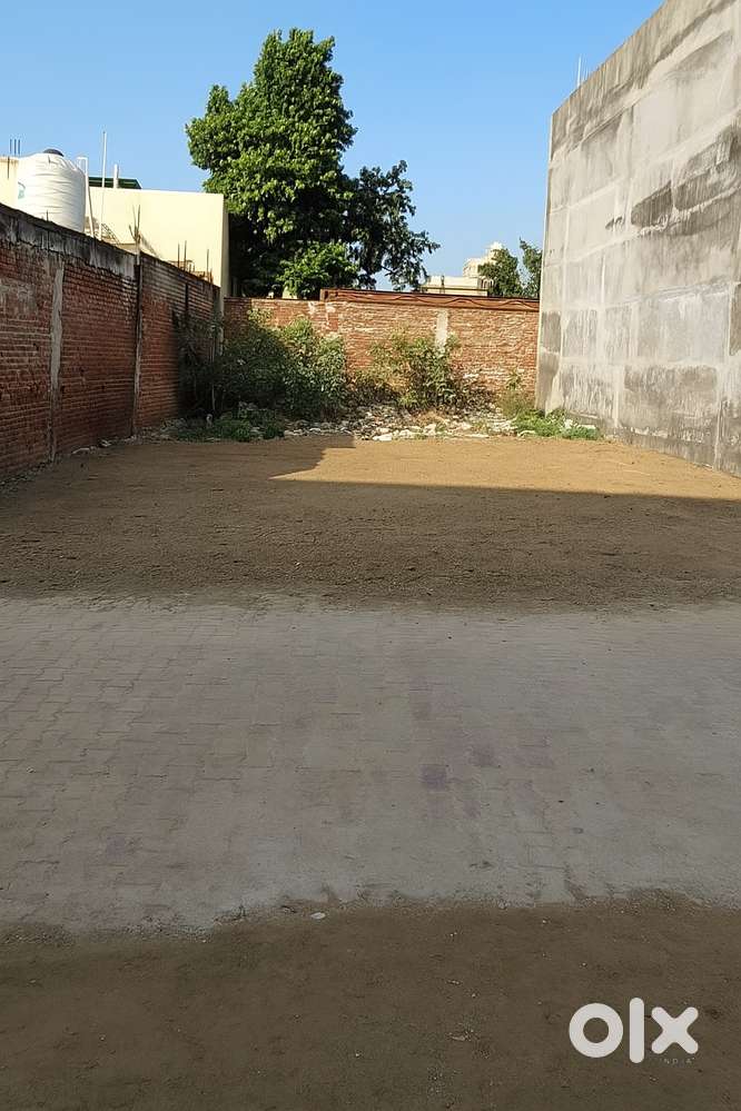 residential plot in khora gaon