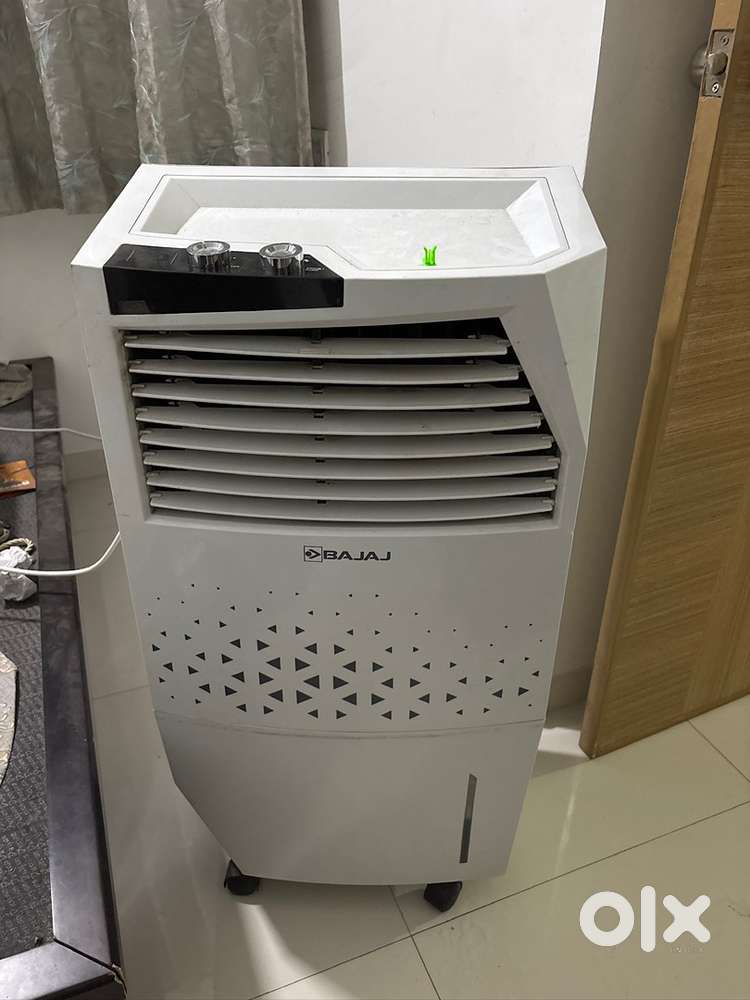 Bajaj cooler