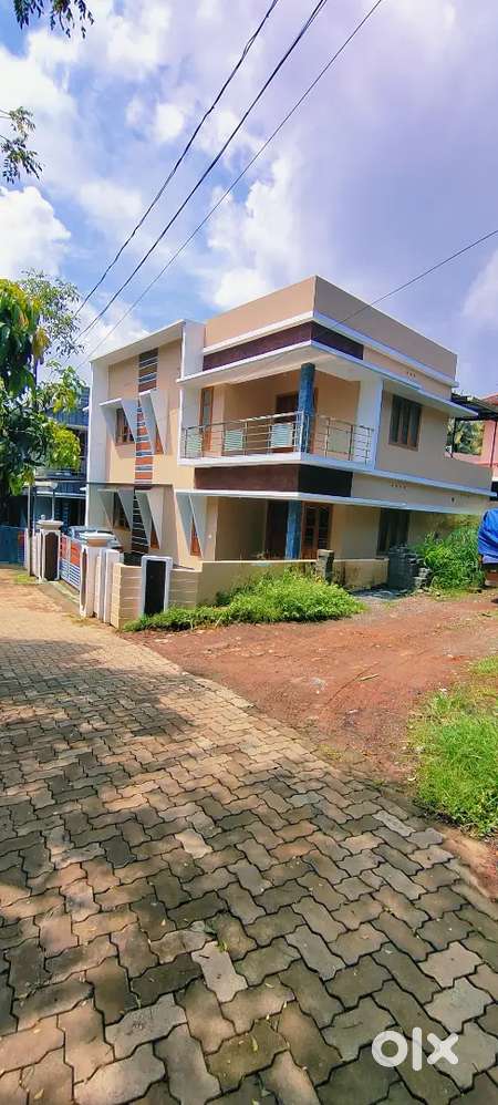 Palikkara parakood 4 bhk independent house for rent family only