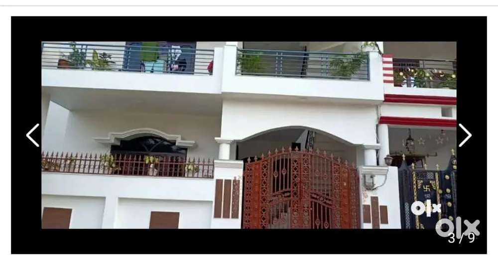 Newly house built park facing jankipuram extension sector 8 for rent