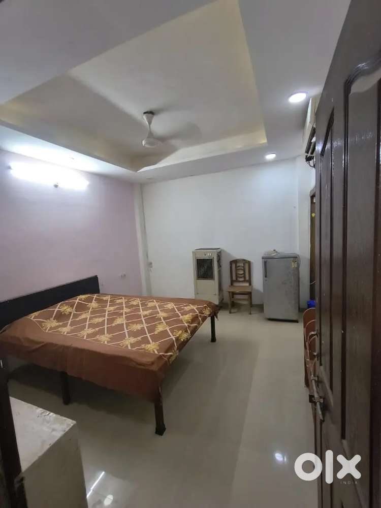 1bhk indipendent flat available near Bengali square