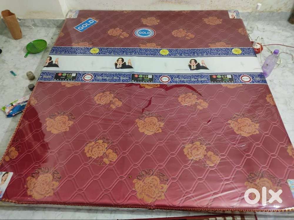 6/7 Mattress 5 inch new