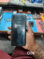 Jo ldka mobile repair ka kaam sikhna chahta ho noida sector 16