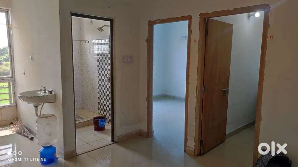 1BHK newly flat is ready to move (Near Asarfi Hospital)