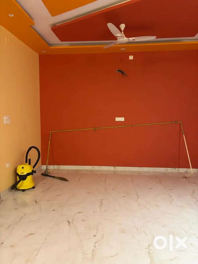 2 bhk 9k or 3 bhk 12k