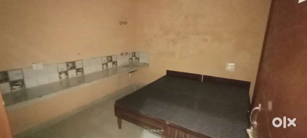 Need Roommate non smoker & non alcoholic