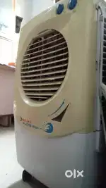 3कुलर बहुती अच्छा है अच्छे kandishanme 1कुलर 900