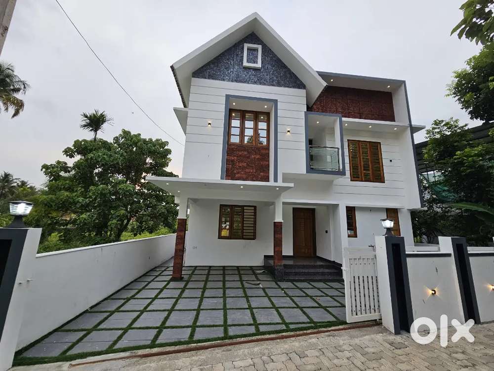 Kakkanad Kangarappady3.850cent house for sale