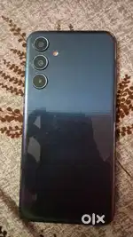 M35. I have a new phone so I sell this
