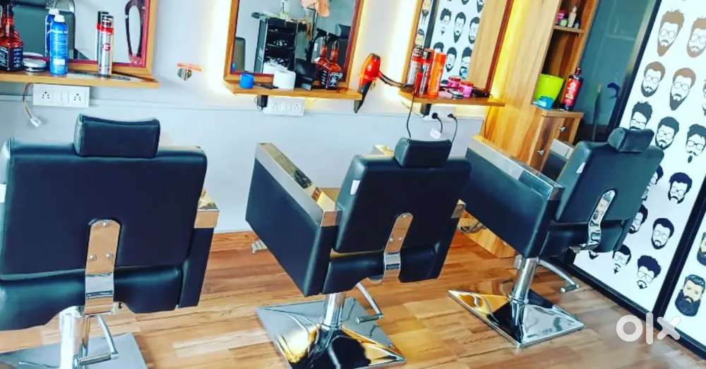 Saloon items for sale 70,000