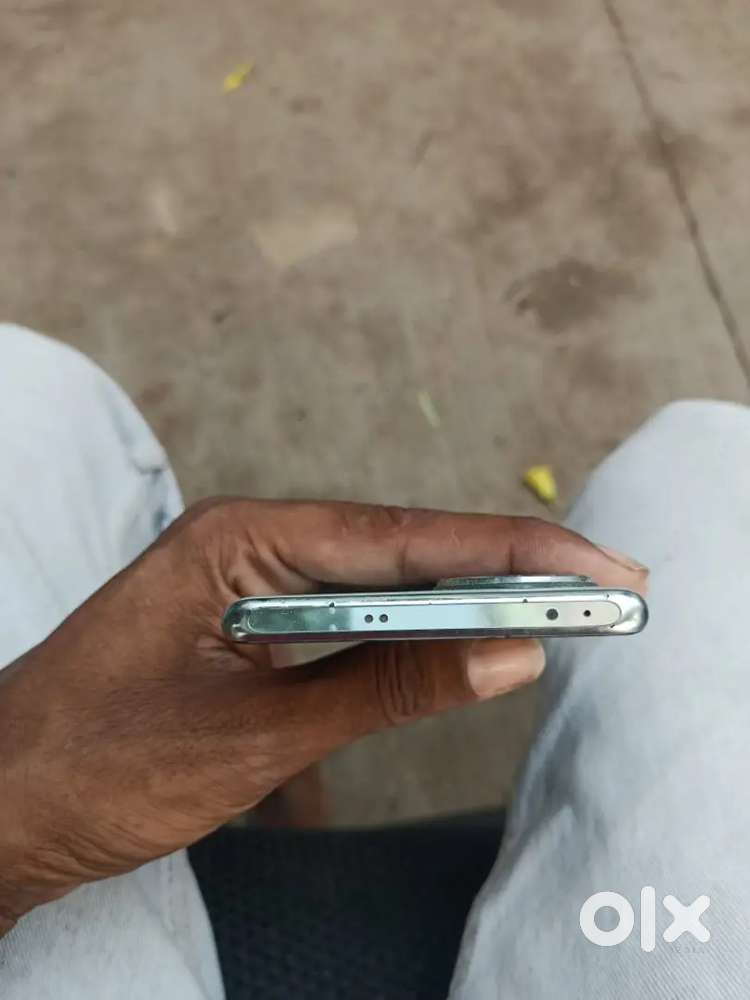 ओप्पो रेनो 11 5G