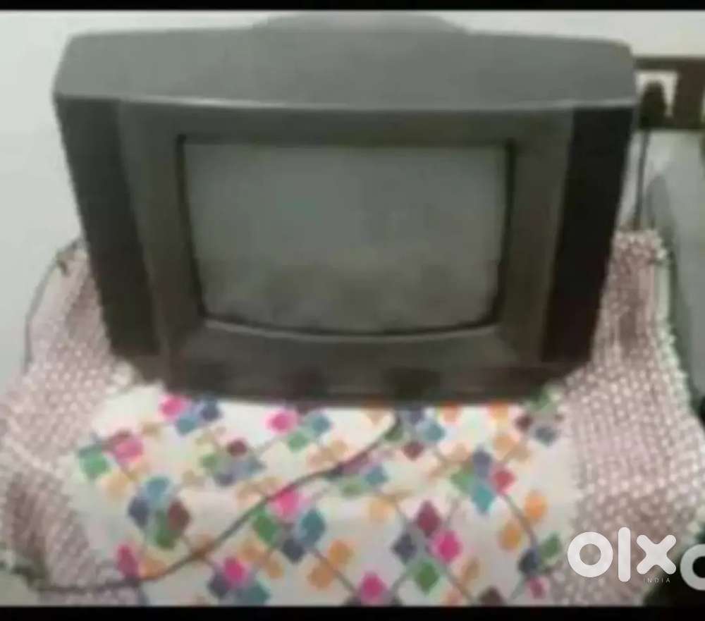 LG tv 14inch with table