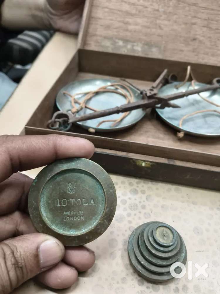 Antique tola kata