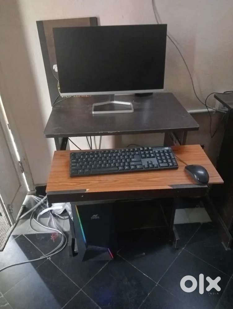 HP Monitor And Desktop