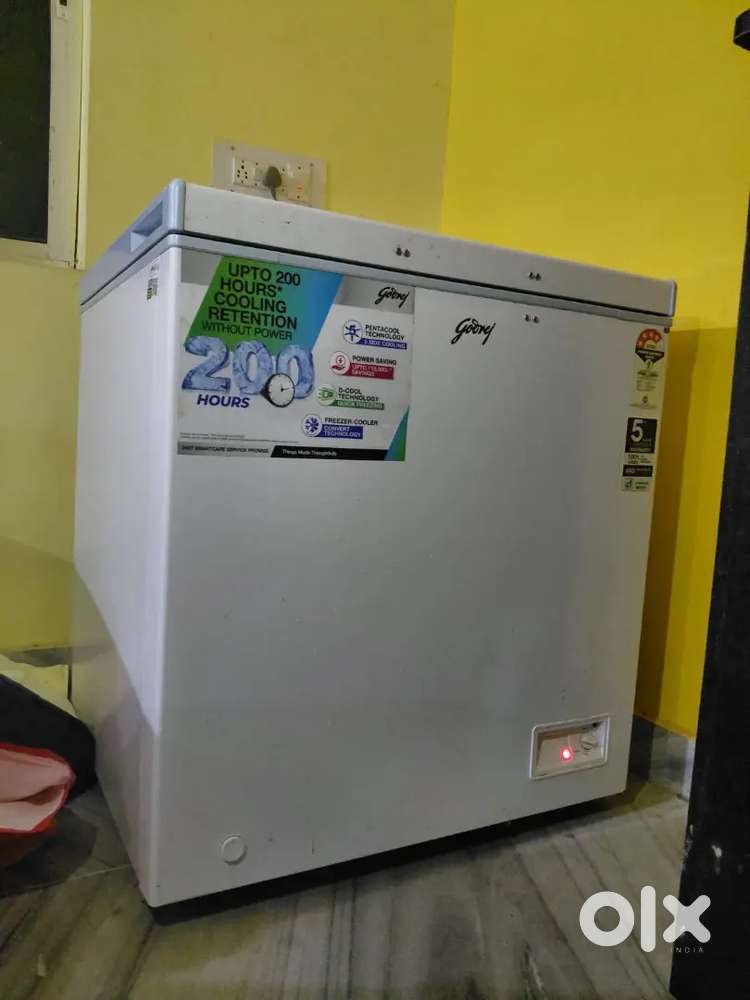Godrej 207 L (4 star) Deep Freezer – Excellent Condition RS-18000