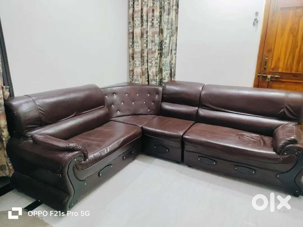 6 Seater Leather Sofa – Teakwood Frame, Used in Good Condition