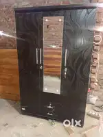 Factory hai gadha toli 3 door almira.holl sell k kaam hai
