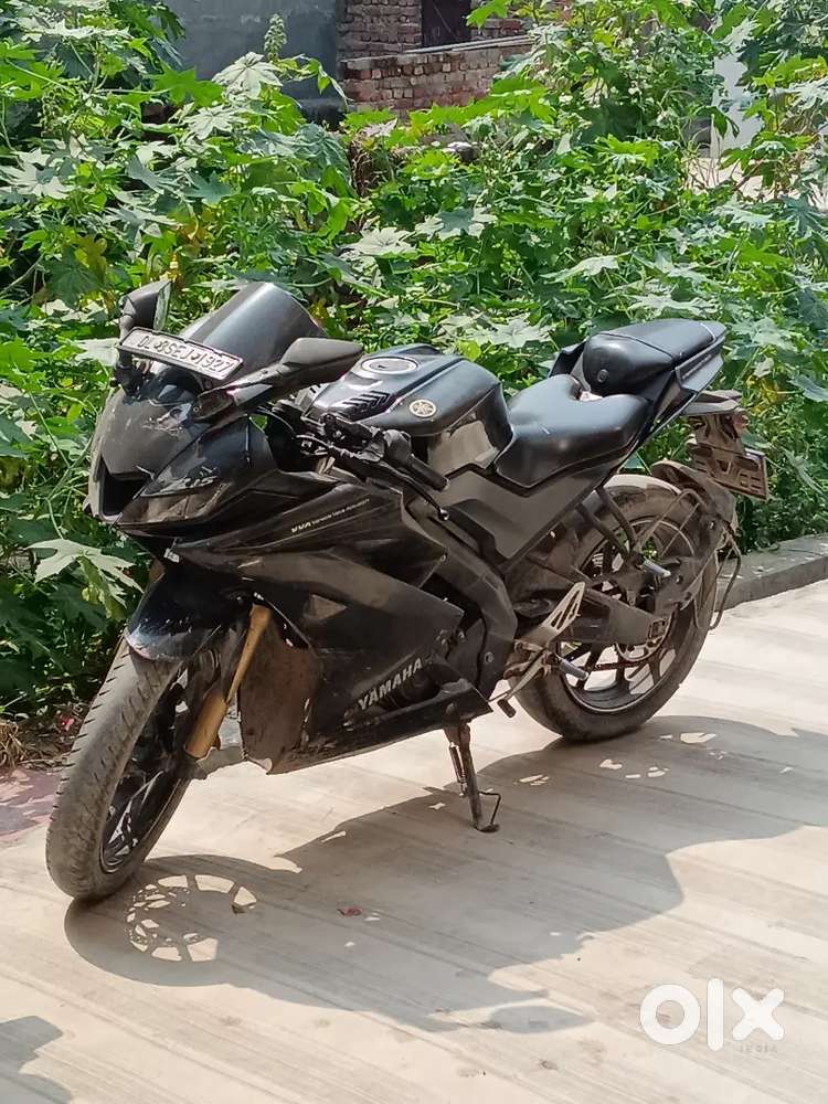 R15 v3 black double ABS