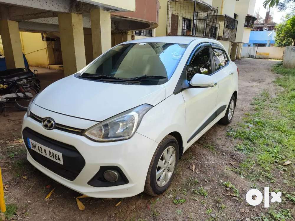 Hyundai Xcent 2015 Diesel Good Condition new tyre new battery service