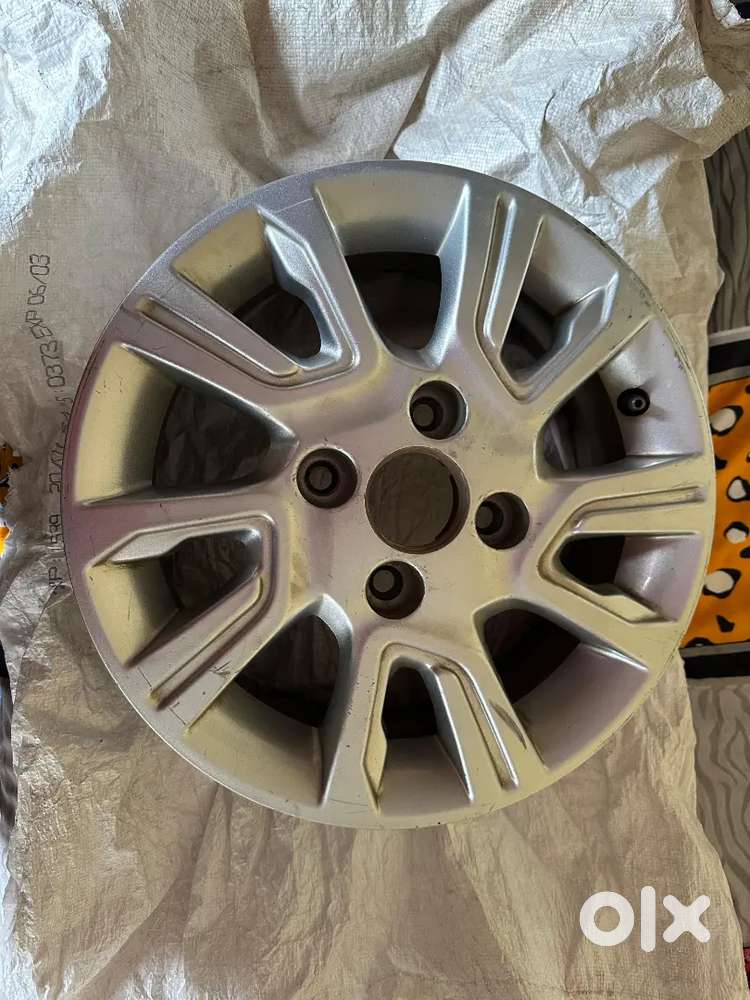 Tata tiago alloy 14 inch single piece