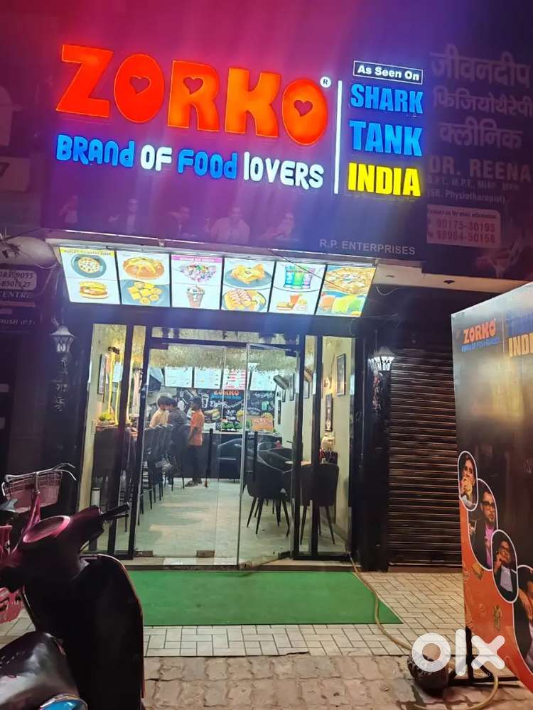 Cafe for sale at prime location