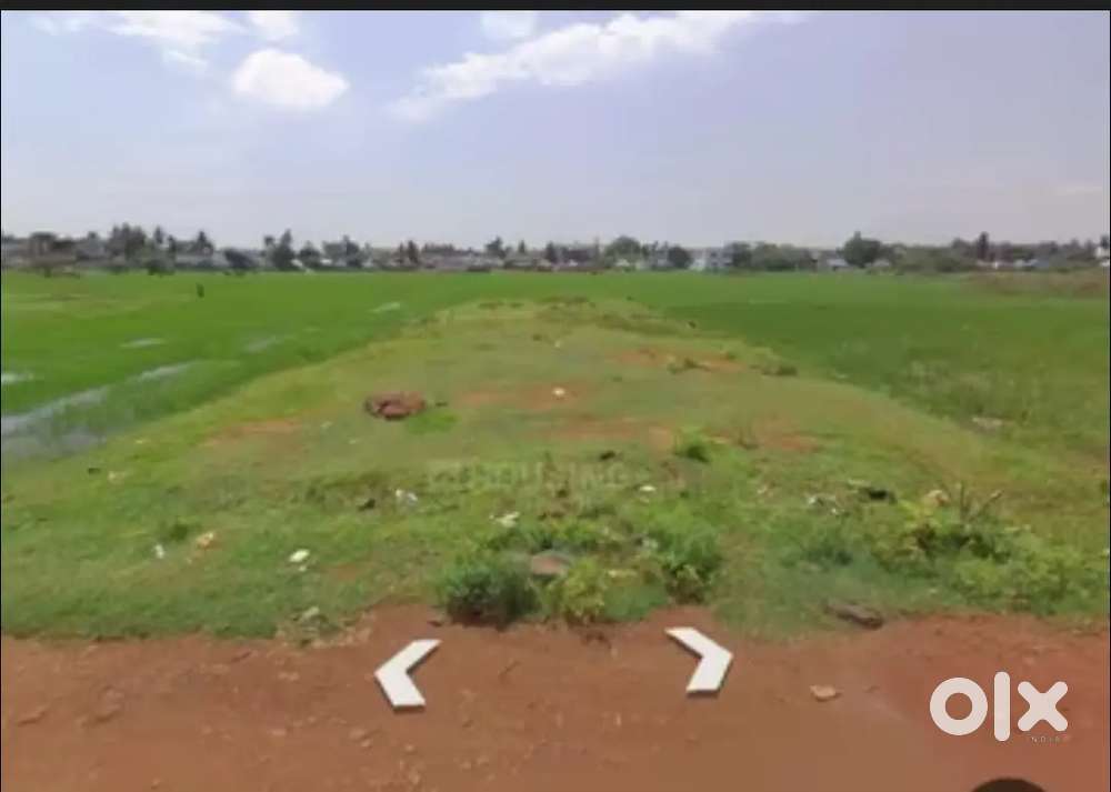 150 గజాల ఇంటి స్థలం అర్జెంట్ సేల్ పడమర ఫేసింగ్ కాకినాడ తూరంగి