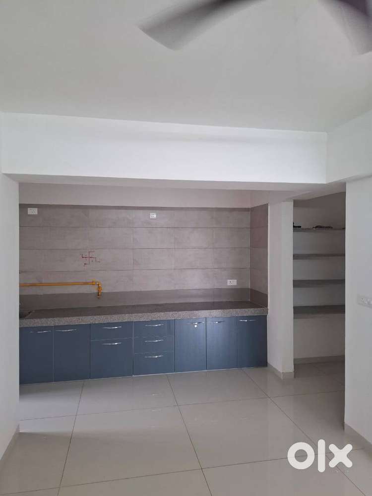 3 BHK FLAT FOR RENT IN GOTA SG HIGHWAY