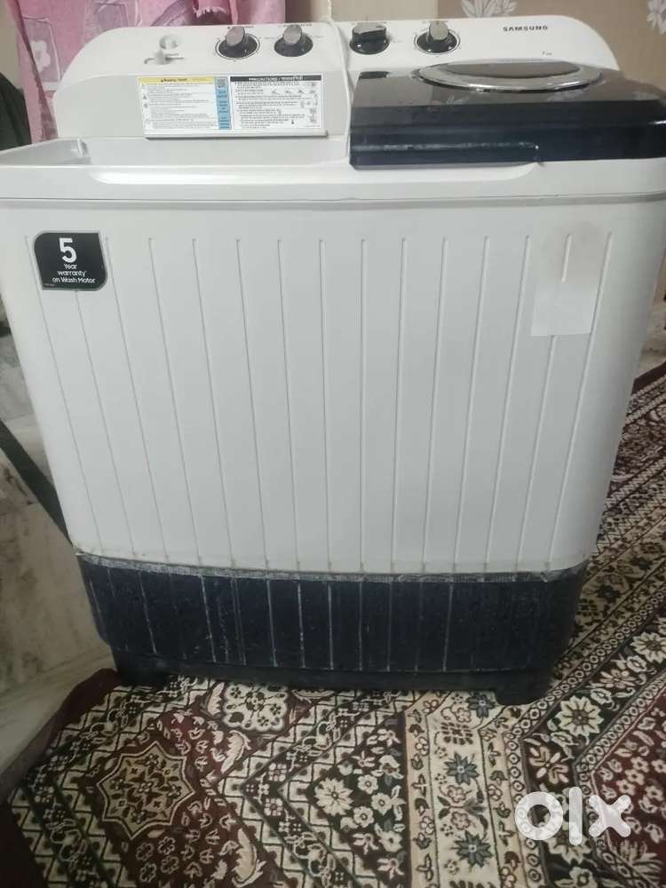 Normal washing machine hai 2025 ki hai bilkul new hai sab Achcha hai