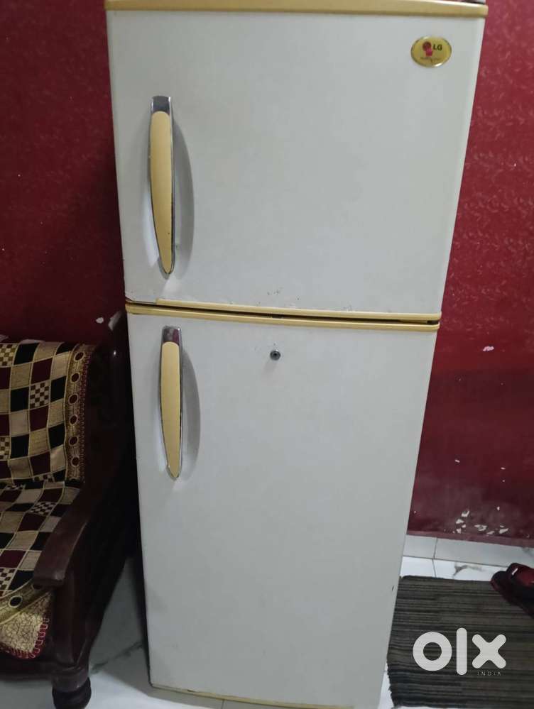 LG Double Door Refrigerator – Good Cooling – Working Condition