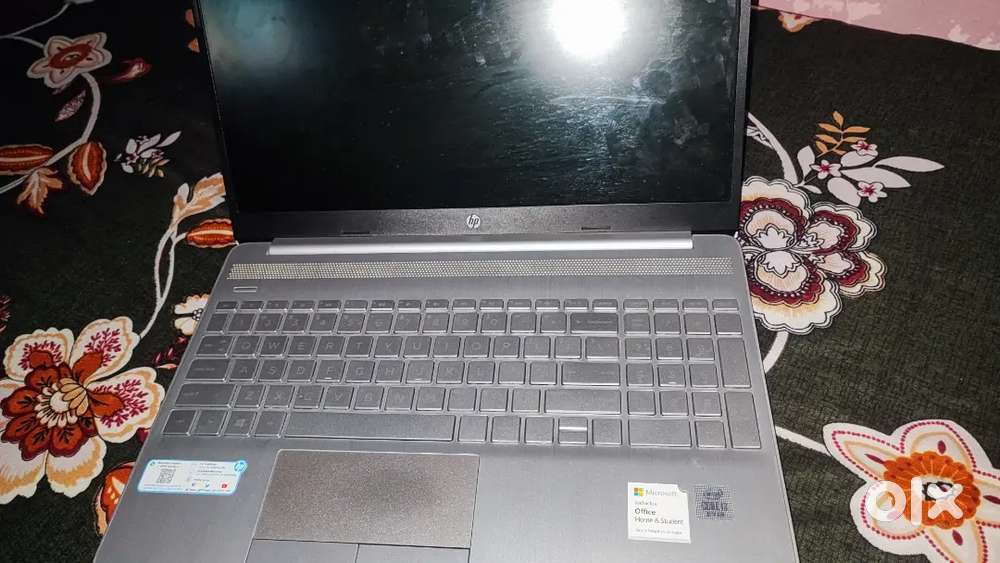 LAPTOP HP 1TB STORAGE