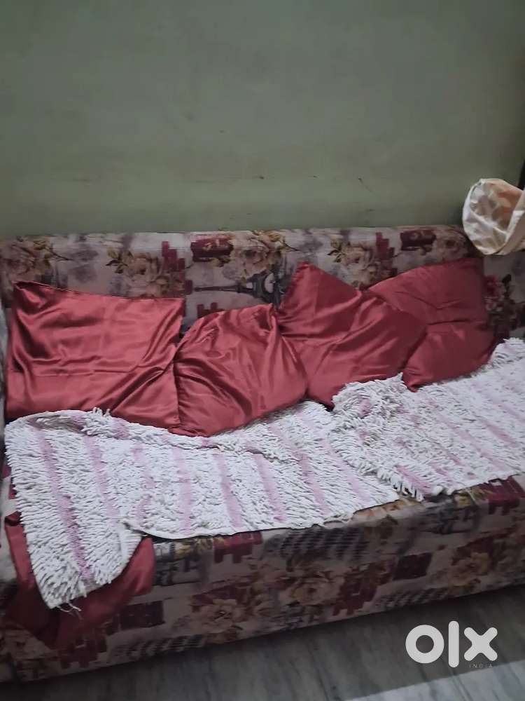 Sofa , six seater good condition