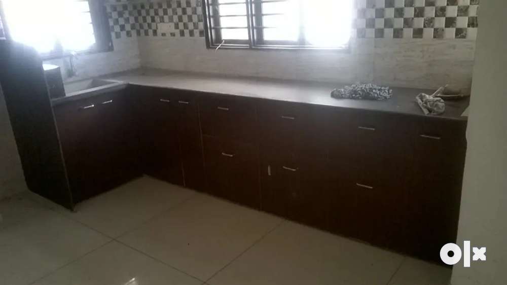 2 b h k flat for rent in anand amul Dairy area